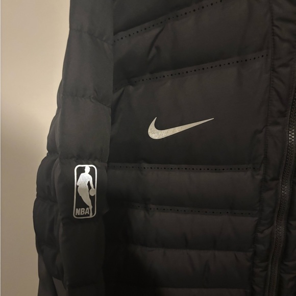 Nike Memphis Grizzlies Puffer Black Hooded Jacket with Logos XLT - Picture 4 of 8